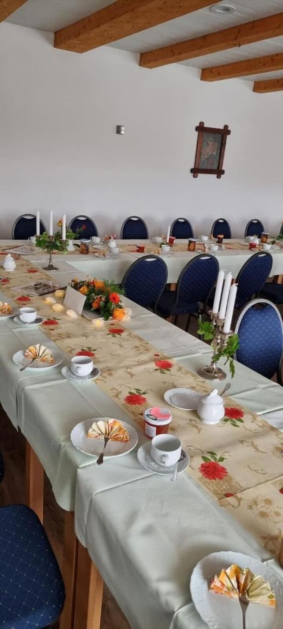 Hotel Zur Krone Hasselfelde Buitenkant foto