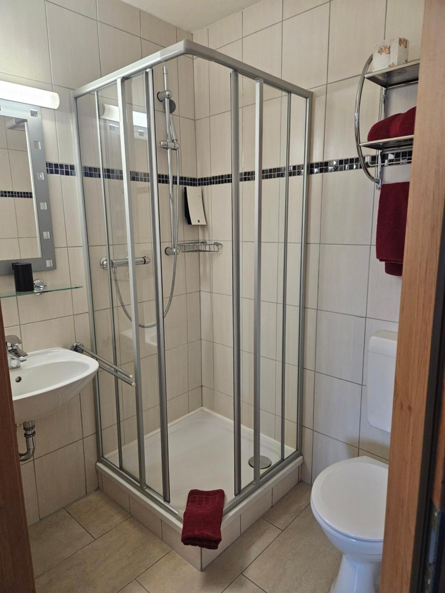 Hotel Zur Krone Hasselfelde Buitenkant foto